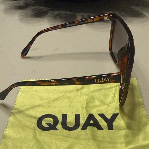 Quay Australia Tortoiseshell Brown Shield Sunglasses main image 4